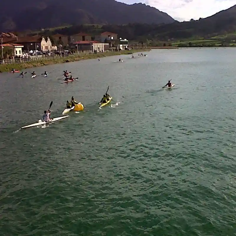 Descenso del Sella en canoas